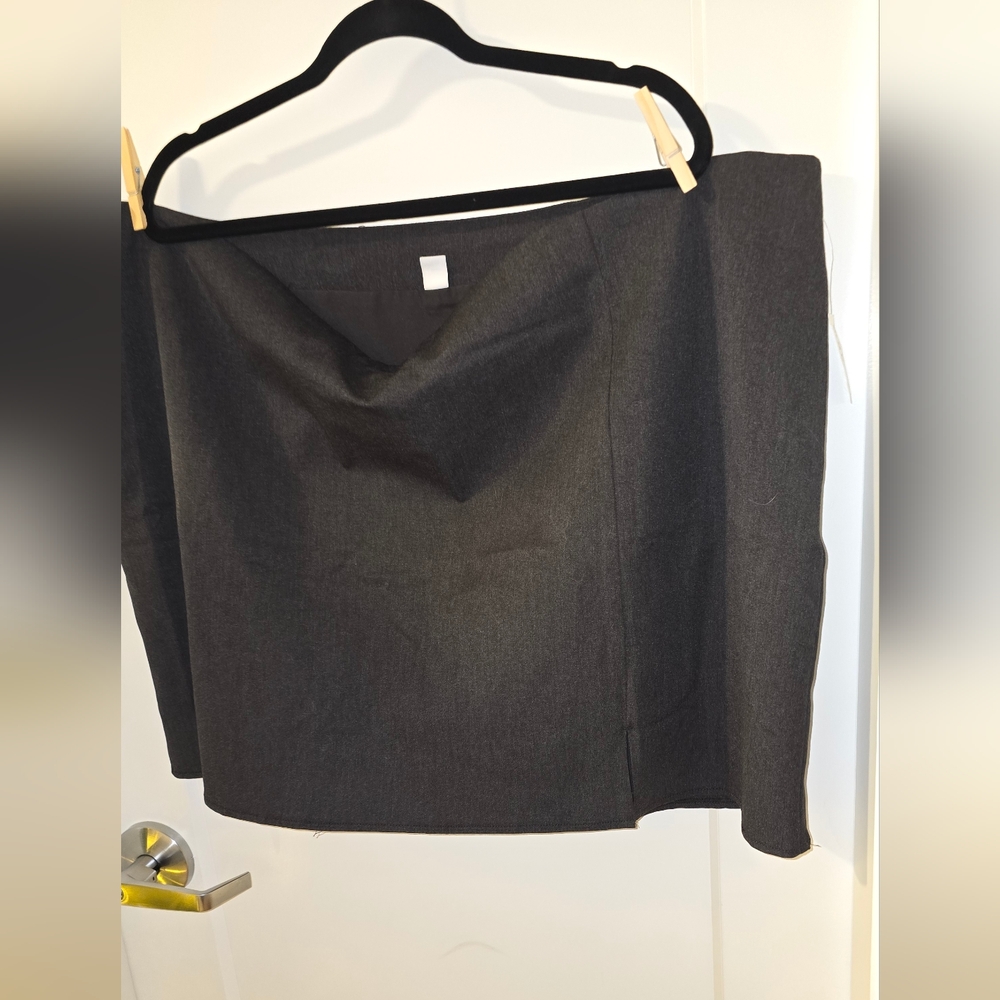 2 old navy skirts size 3x